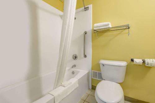 Hotel Econo Lodge Inn & Suites Triadelphia
