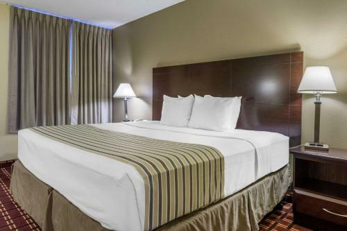 Hotel Econo Lodge Inn & Suites Triadelphia
