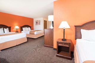 Hotel Howard Johnson Inn And Suites Oacoma
