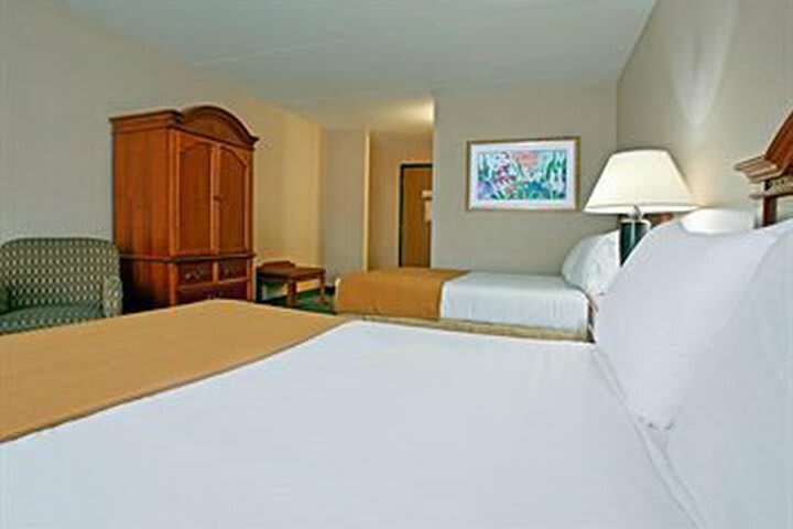 Holiday Inn Express Hotel Pittsburgh-north/harmarville