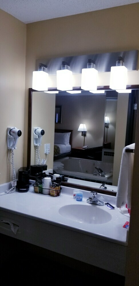Hotel Baymont Inn And Suites - Oxford