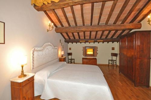 Cortona Apartment Sleeps 18 Pool Air Con Wifi