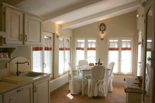 Il Borgo Villa Sleeps 3 Pool Air Con Wifi