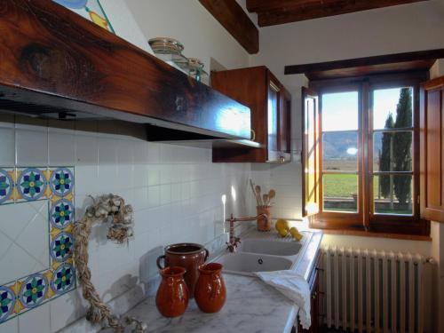 Spacious Villa In Cortona Tuscany With Swimming Pool
