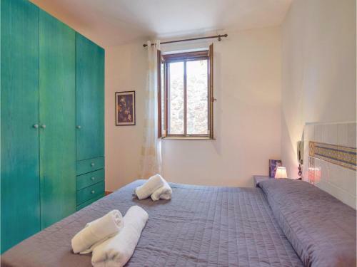 Four-bedroom Holiday Home In Custonaci