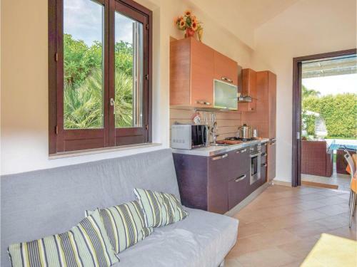 Three-bedroom Holiday Home In Scicli Rg