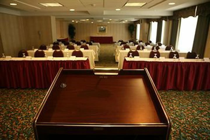 Hotel Holiday Inn Springfield South-enfield Ct