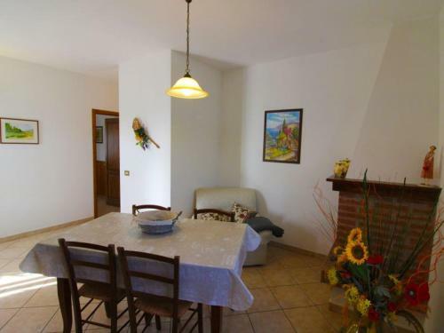 Fattoria Spedaletto Apartment Sleeps 5 Pool Wifi