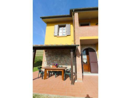 Fattoria Spedaletto Apartment Sleeps 5 Pool Wifi
