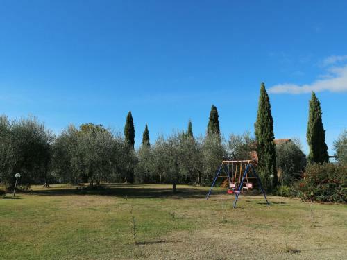 Modern Holiday Home In Foiano Della Chiana With Pool