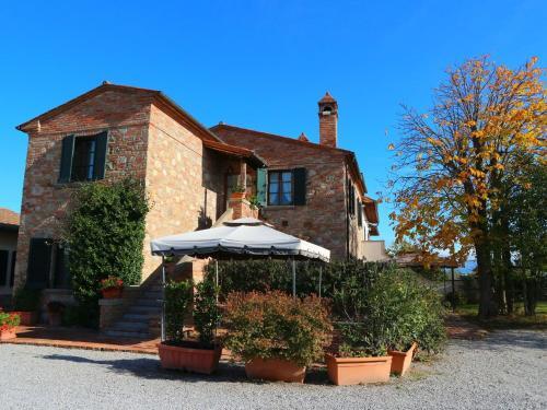 Tranquil Home In Foiano Della Chiana With Terrace