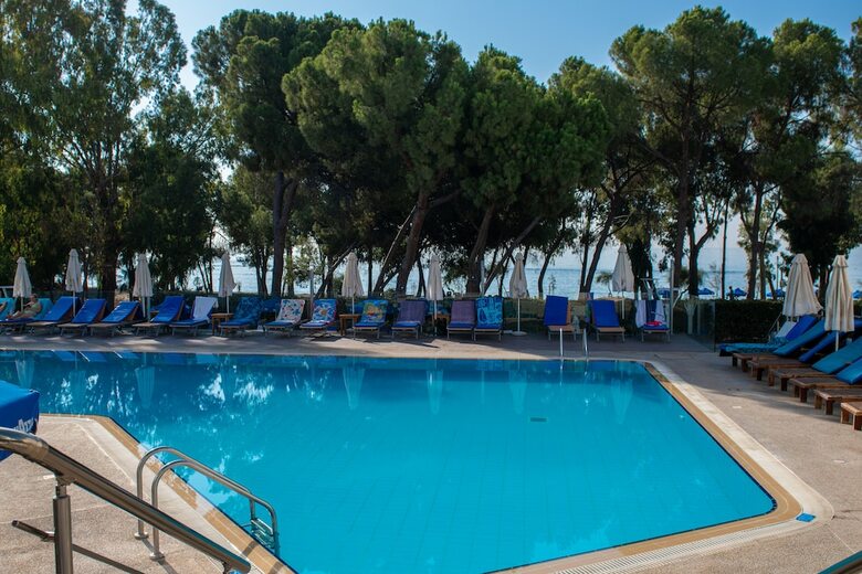 Hotel Park Beach(.)