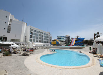 Anastasia Hotel(.)