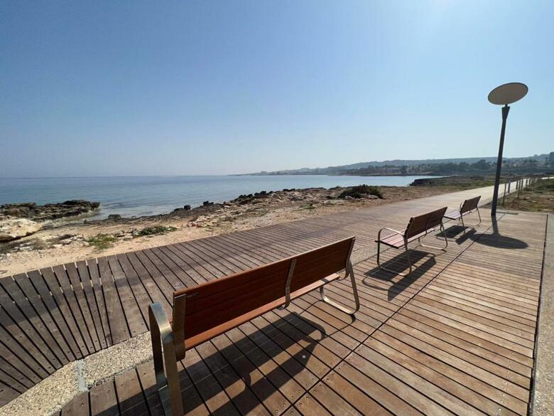 Hotel Odessa(.)