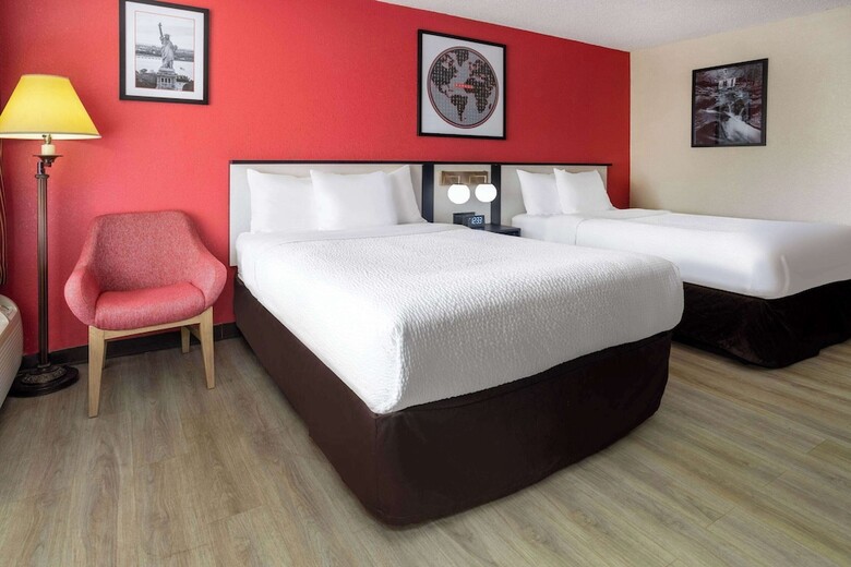 Hotel Ramada By Wyndham Rome - Verona