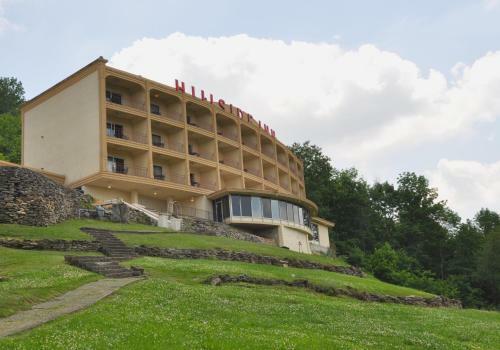 Hotel Hillside Inn