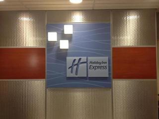 Hotel Holiday Inn Express & Suites Columbus/edinburgh