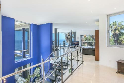 Villa Bay Blue, By Priority