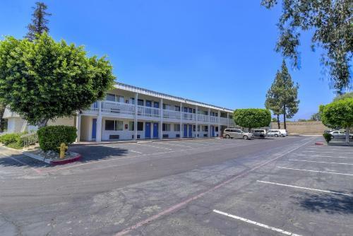 Hotel Claremont And Tennis Club