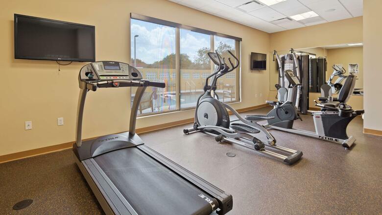 Best Western Plus Kendall Airport Hotel & Suites