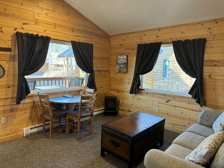 Susitna River Cabins