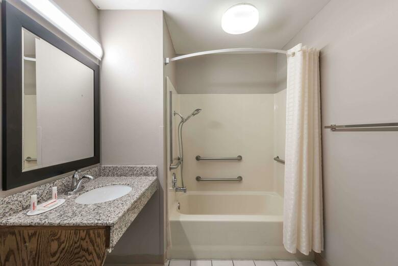 Hotel Baymont Inn & Suites - Alexander City