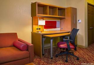 Hotel Towneplace Suites Falls Church