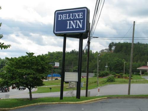 Motel Deluxe Inn