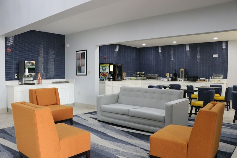 Hotel Quality Inn And Suites