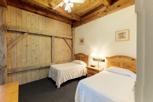 Hotel Island Inn