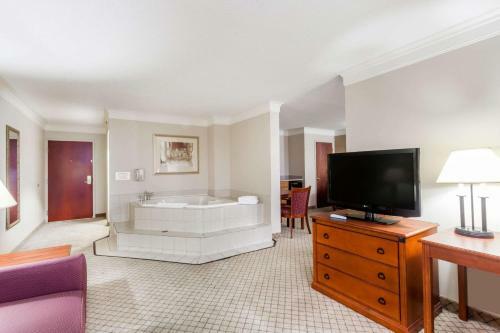 Hotel Best Western Plus Madisonville Inn