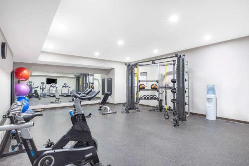 Hotel Microtel Inn & Suites By Wyndham Fort Mcmurray