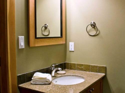 Hotel Pinnacle Ridge Chalets By Fernie Lodging Co