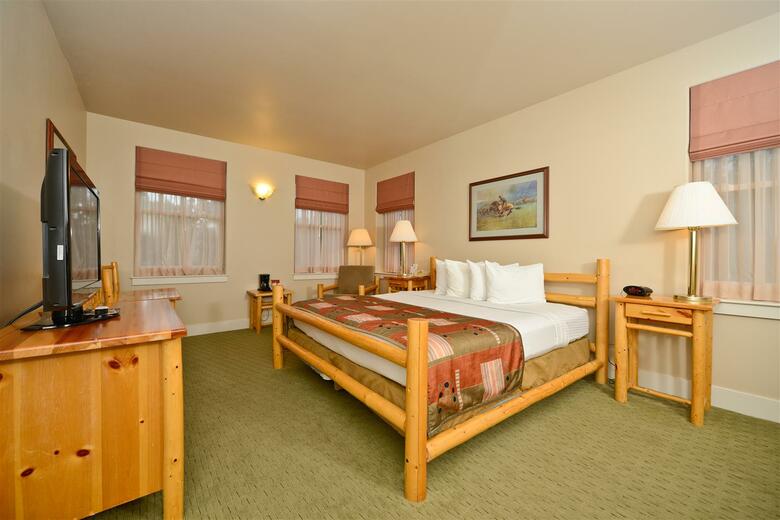 Best Western Plus Plaza Hotel