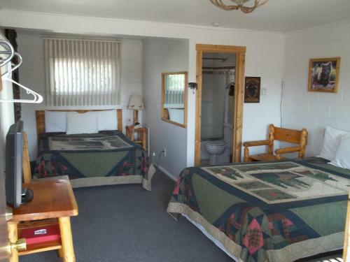 Motel Budget Host Elk Antler Inn