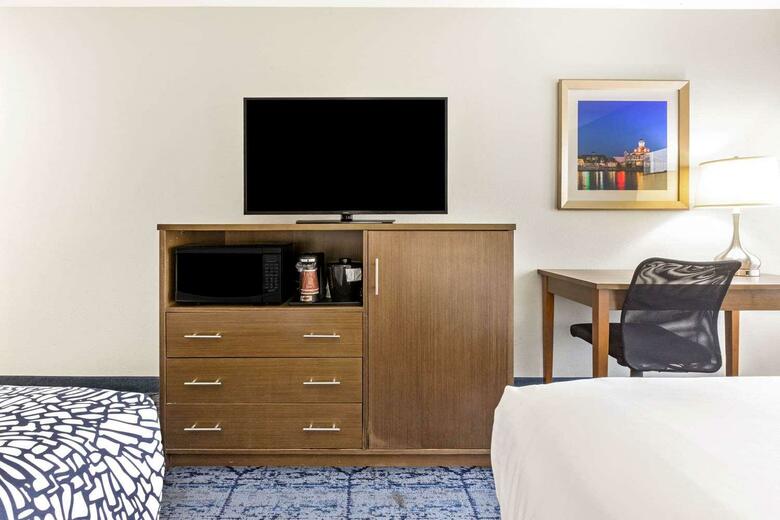 Hotel La Quinta Inn & Suites Ne Long Beach / Cypress