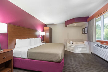 Hotel Americinn Of Baldwin