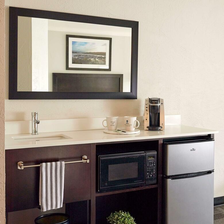 Hotel Best Western Plus Wesley Inn & Suites