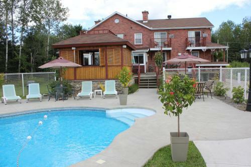 Posada Auberge Le Saint-boh�me