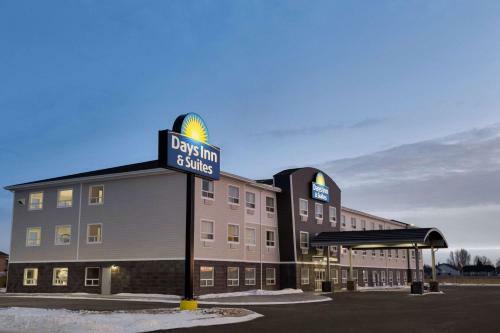 Hotel Days Inn & Suites By Wyndham Warman Legends Centre