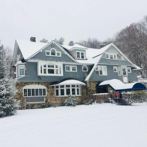 Posada Hartness House