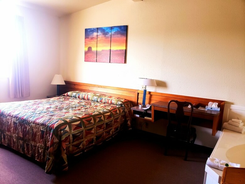 Motel Grand Staircase Inn