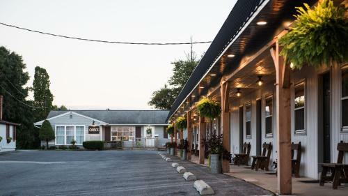 Hotel Carriage House Motor Inn