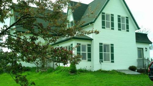 Agroturismo Lovely Green Gable Home