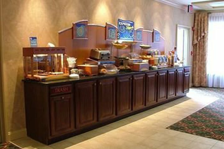 Hotel Holiday Inn Express & Suites Peekskill-lower Hudson Valley