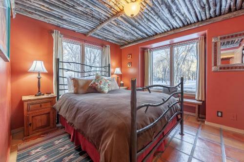 Adobe And Pines Inn Bed And Breakfast