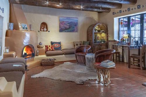 Adobe And Pines Inn Bed And Breakfast