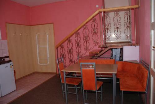 Hostal Penzion Rotunda