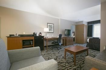 Hotel Centerstone Suites