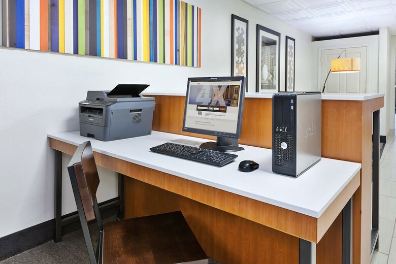 Hotel Holiday Inn Express And Suites Three Rivers